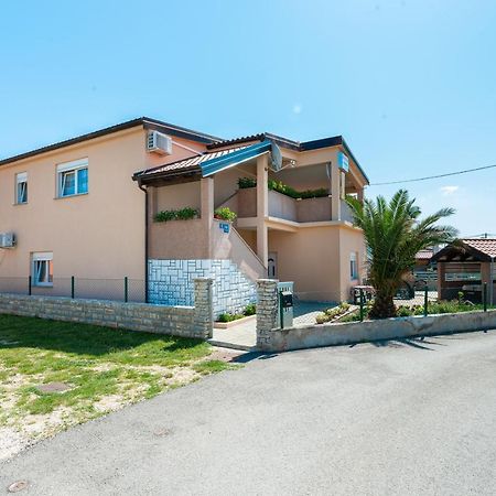 Apartments With A Parking Space Nin, Zadar - 19555 Dış mekan fotoğraf